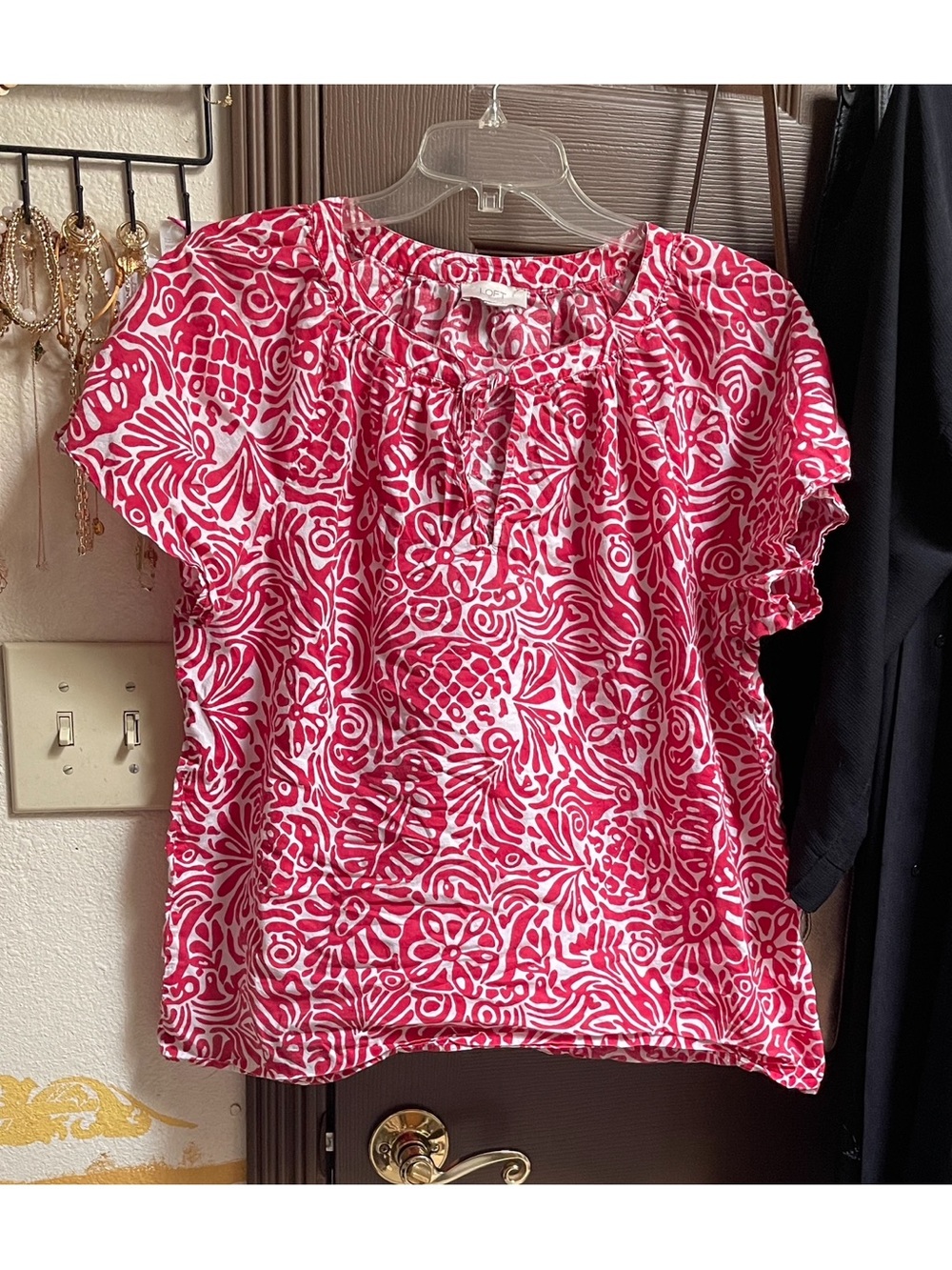 LOFT Pink & White Patterned Short Sleeve Blouse